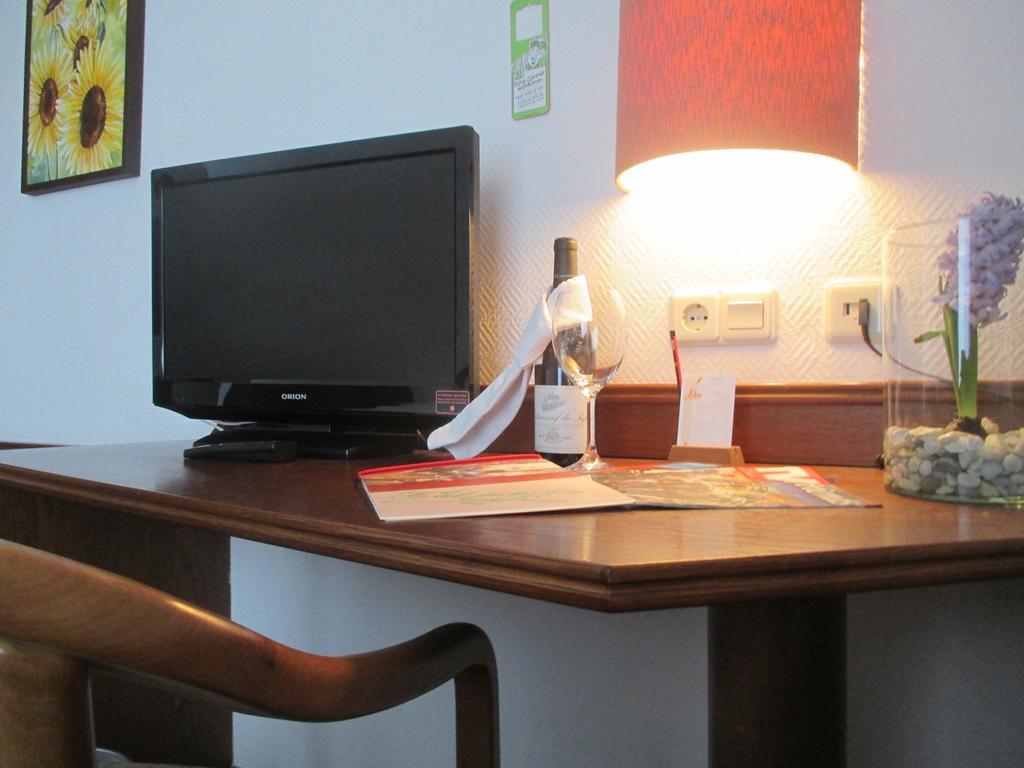 Adler Golf-& Tagungshotel Harth-Poellnitz Esterno foto